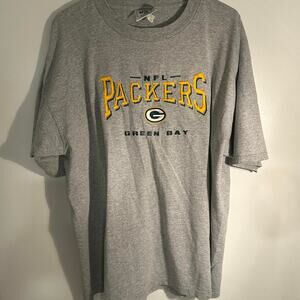 Gray short sleeve tee